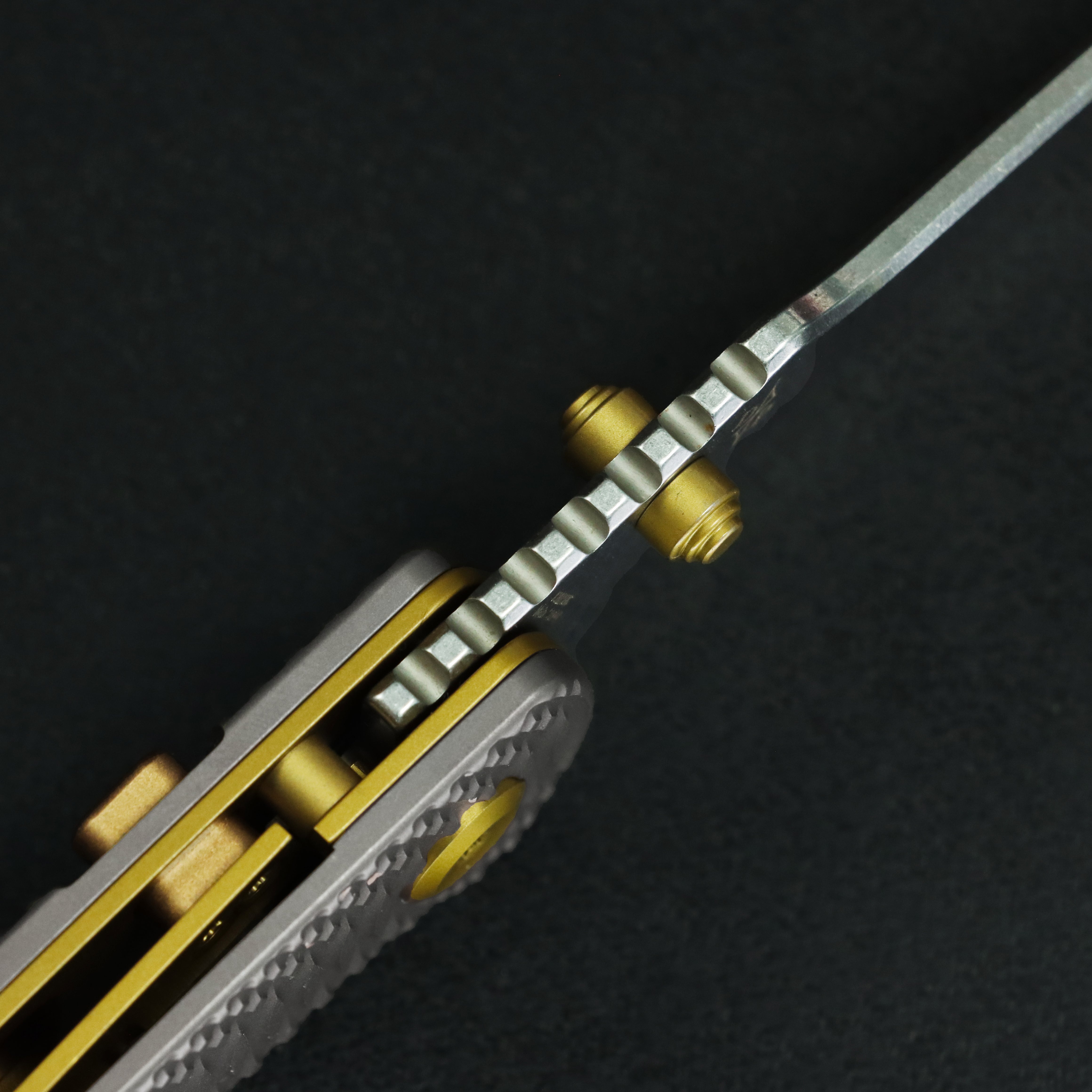 Kansept Main Street | Top Liner Lock | Bronze Anodized Titanium