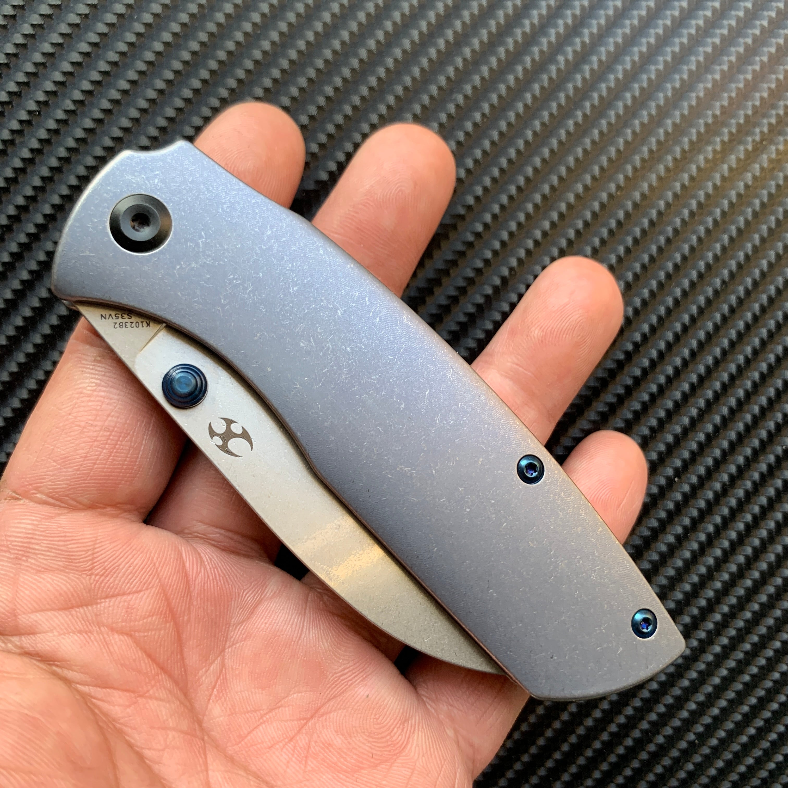 KANSEPT Convict K1023B2 CPM-S35VN Blade Blue Anodized Titanium